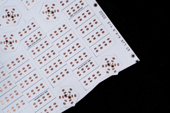 কেনা Double Layer Flexible PCB with 5050RGB LED Beads and OSP Antioxidant for LED Strips online manufacture