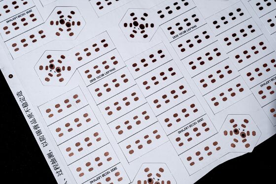 LED আলোনের জন্য ফায়ার প্রোটেকশন লেভেল V0 এবং 0.25 মিমি পুরুত্ব সহ ডাবল লেয়ার ফ্লেক্সিবল প্রিন্টেড সার্কিট বোর্ড